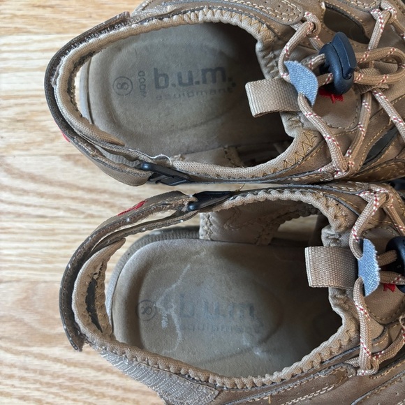 Vintage B.U.M. Equipment Tan and Brown Comfort Sandals - Picture 6 of 8
